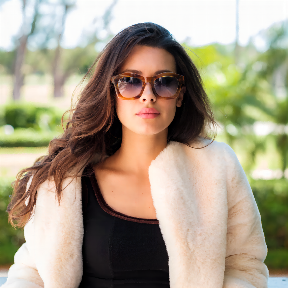 A Guide to Photochromic Lenses: Features, Benefits and Things to Consider